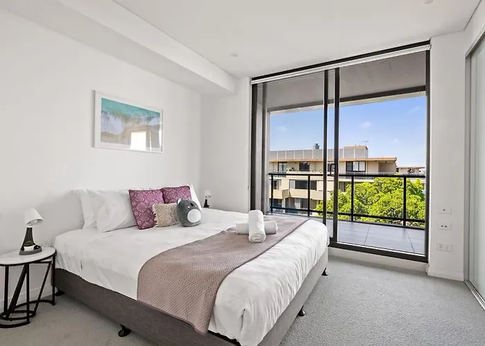 Kind Bed Apt W Sofabed In Ryde - Fast Wifi