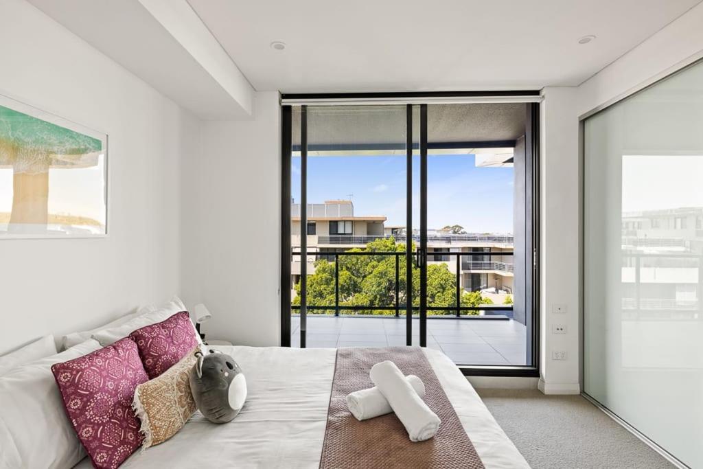 Kind Bed W Sofabed In Ryde - Fast Wifi Apartment *